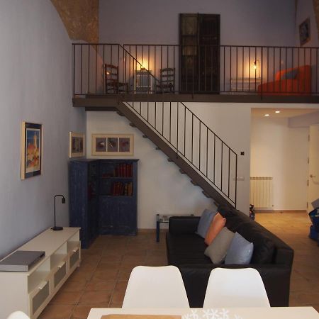 Placa Major 17 2N 2A Apartament Al Centre De Banyoles Bagian luar foto