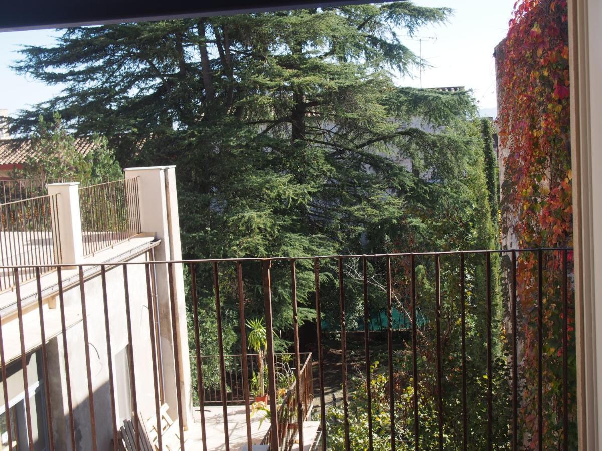 Placa Major 17 2N 2A Apartament Al Centre De Banyoles Bagian luar foto