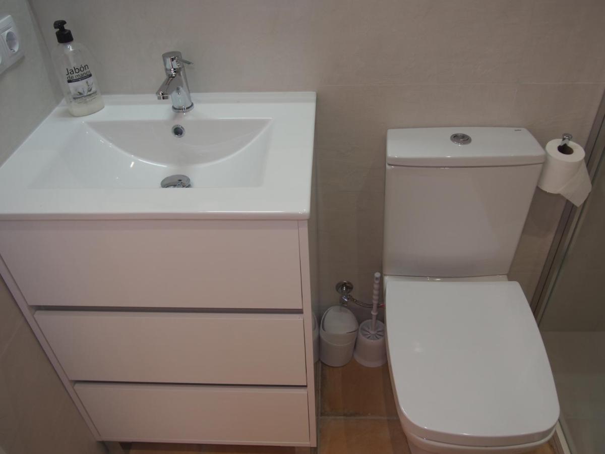 Placa Major 17 2N 2A Apartament Al Centre De Banyoles Bagian luar foto