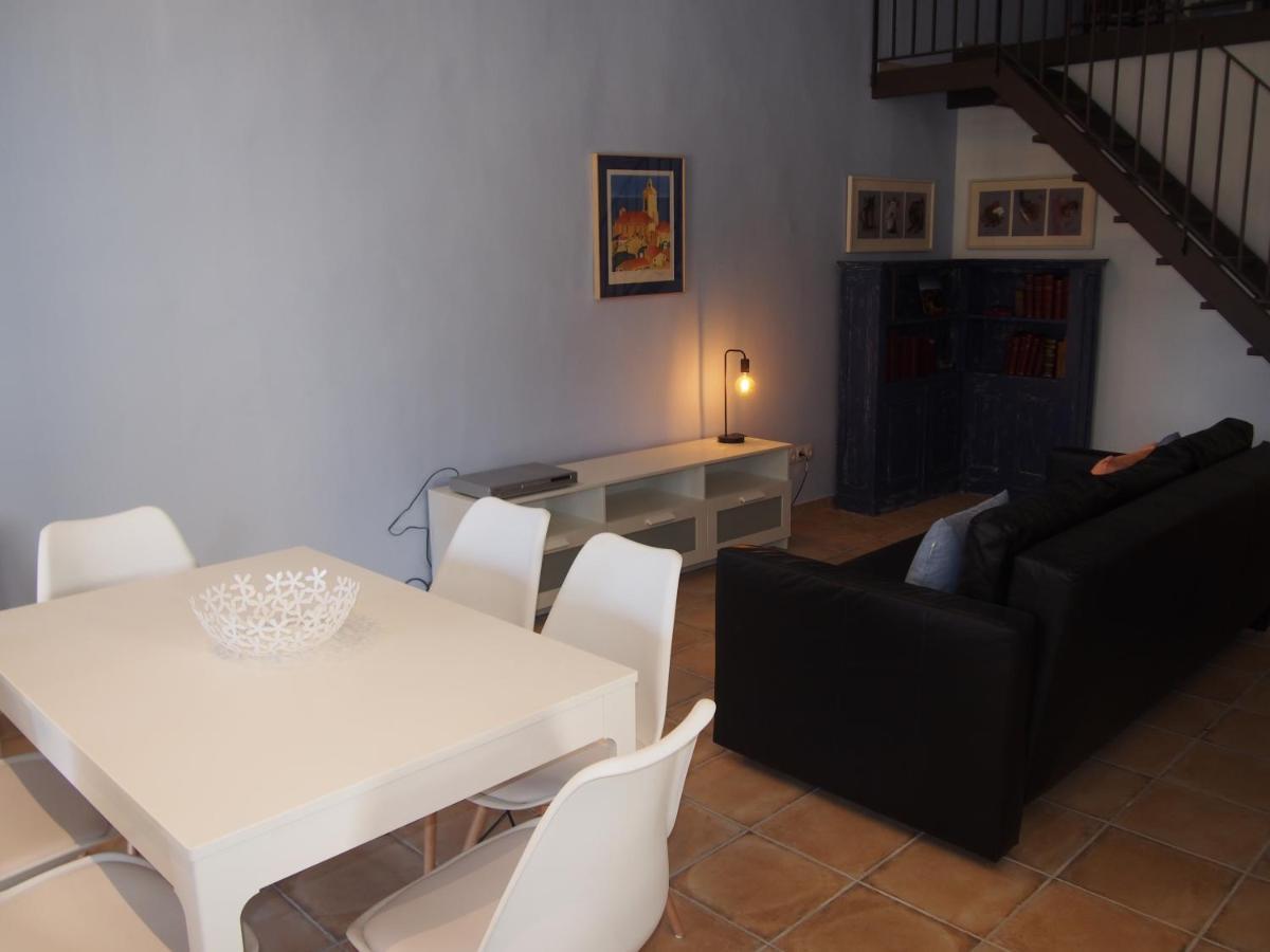Placa Major 17 2N 2A Apartament Al Centre De Banyoles Bagian luar foto